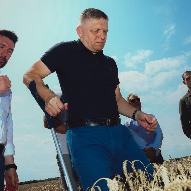 Robert Fico sa štakom u srpnju 2024. godine