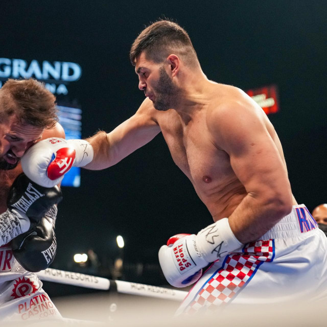 Filip Hrgović (desno) vs. Emir Ahmatović (lijevo)