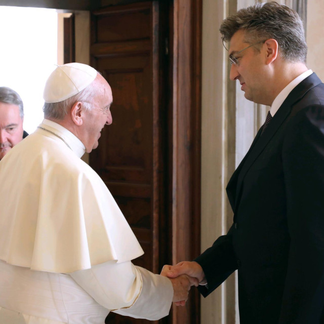 Hrvatski premijer Andrej Plenković u službenom posjetu Vatikanu, gdje je razgovarao s papom Franjom