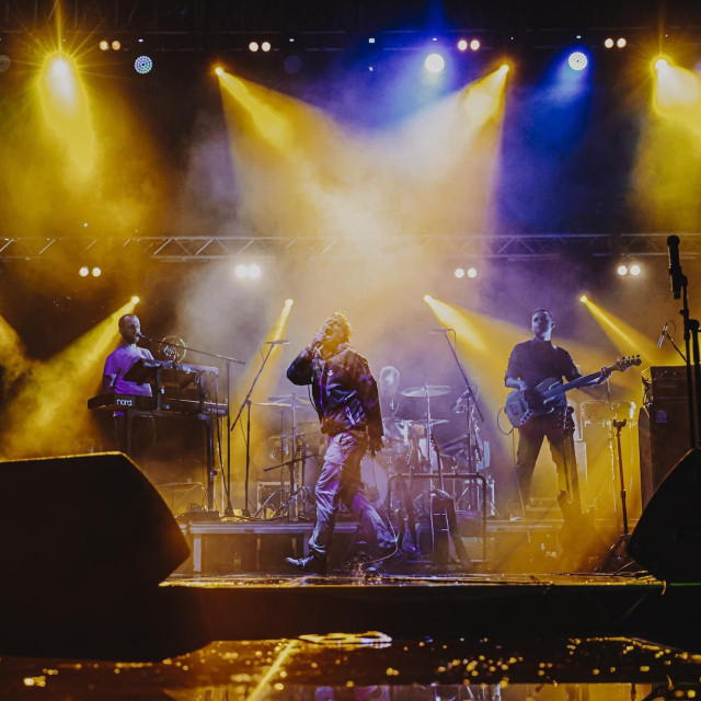 Pips, Chips & Videoclips