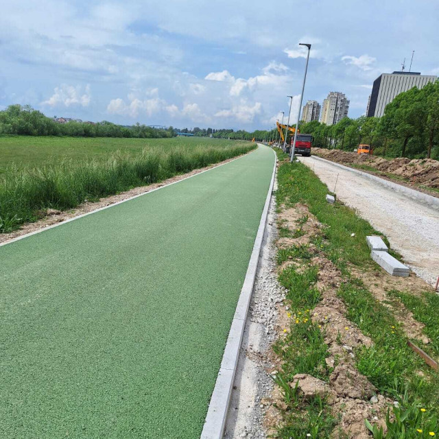 Napredak radova na Greenway stazi na savskom nasipu.