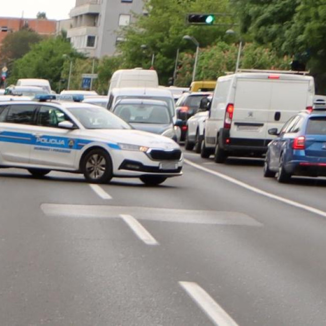Uhićeni dileri na Selskoj u autu su imali drogu