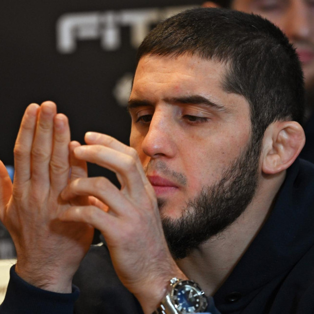 Islam Mahačev