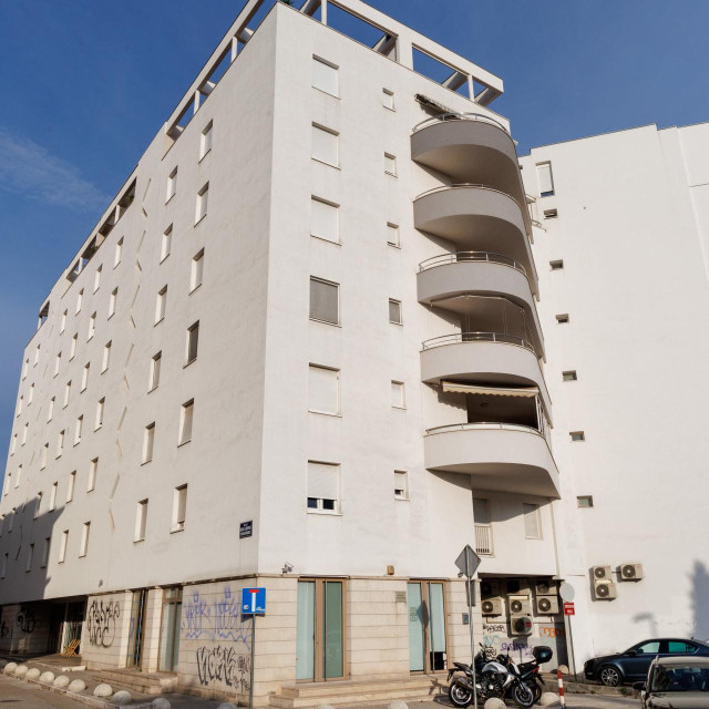 Višestambena zgrada s apartmanima u Ulici Ljudevita Posavskog