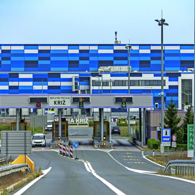 Značajne su investicije i u prometnu infrastrukturu