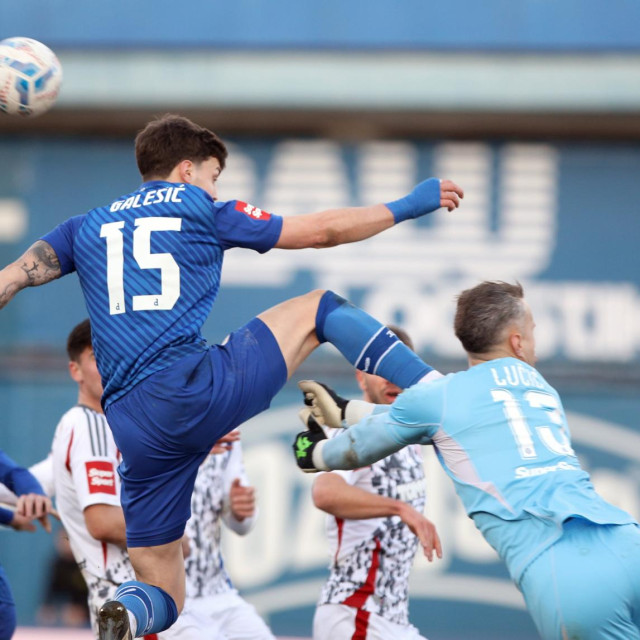 Dinamo - Hajduk: Niko Galešić i Ivan Lučić