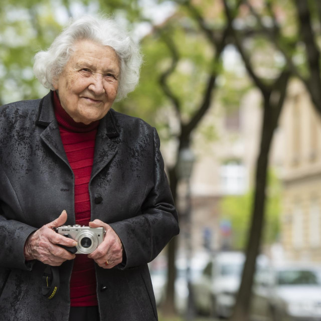 Fotografkinja nevjerojatne energije koja svaki dan bilježi prizore Zagreba: ‘Imam 97 godina, ovo je moja tajna‘