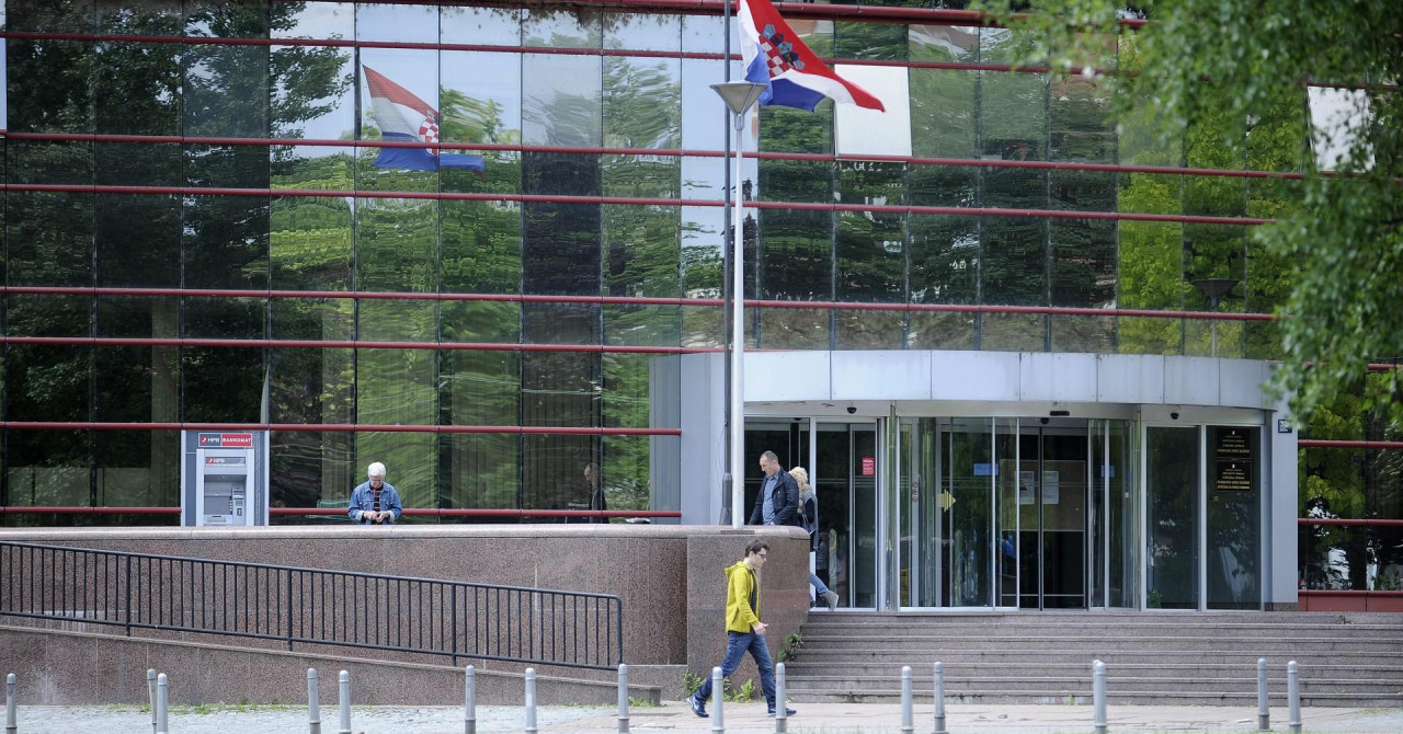 capital, money, market, vijest, analiza, interview, jutarnji list, večernji list, poslovni dnevnik, bloomberg, bbc, investing, burza, fond, tečaj, dionica, obveznica, indeks, nafta, zlato, srebro, nafta, euro, dolar, HNB, NBS, CBBIH, bank, stock, fund, delnica, sklad, vzajemca,bond, Hrvatska narodna banka, alkaloid, krka, HT, ADRS, ZABA, ZB, RIVP, ERNT, INA, ZSE, LJSE, BSE, MNSE, MSE, SASE