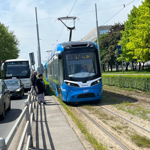 Putnici javljaju kako ni vozaču nije bilo jasno do kakvog je kvara ovaj put došlo