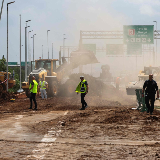 Izraelska vojska objavila je da istražuje pad projektila lansiranog iz Jemena