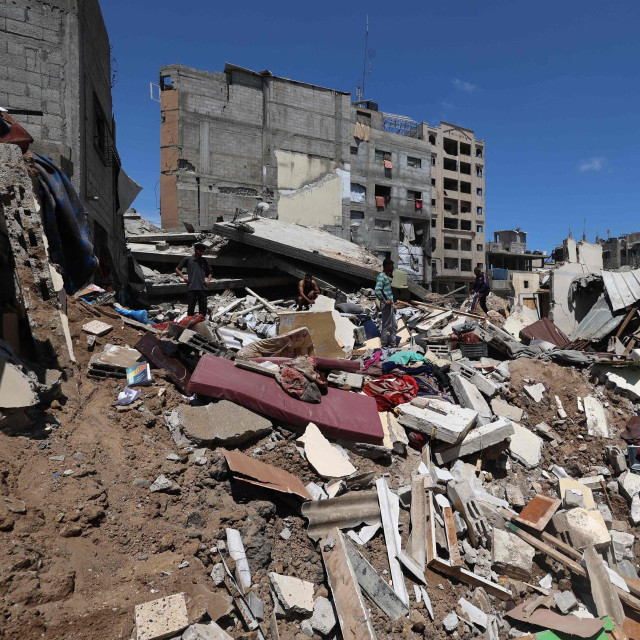 Izrael je 2. ožujka prekinuo svu humanitarnu pomoć na tom teritoriju, optužujući Hamas da je preusmjerava