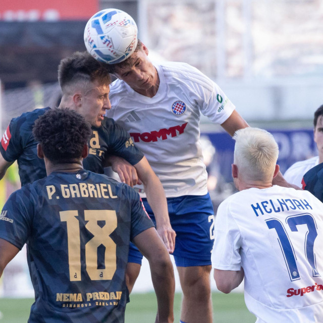 Dinamo je pobijedio Hajduk i mogao bi navijati za Splićane protiv Rijeke