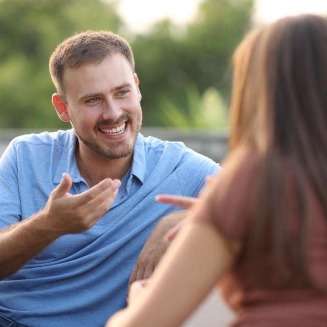 Mladi par na spoju, ilustrativna fotografija