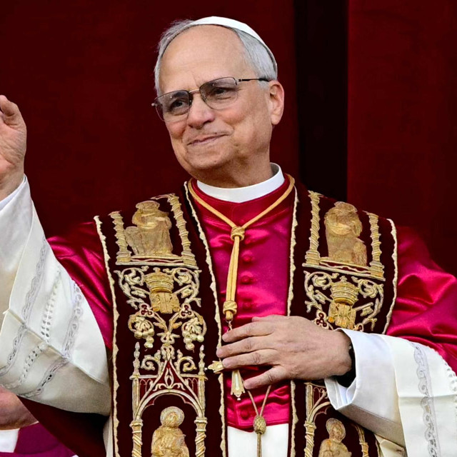 Papa Lav XIV.