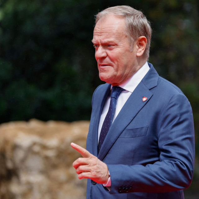 Poljski premijer Donald Tusk ‘tvitom‘ o ruskim hakerima podigao je temperaturu uoči predsjedničkih izbora u Poljskoj.