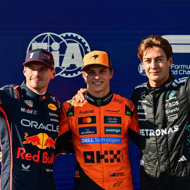 Max Verstappen, Oscar Piastri i George Russell 