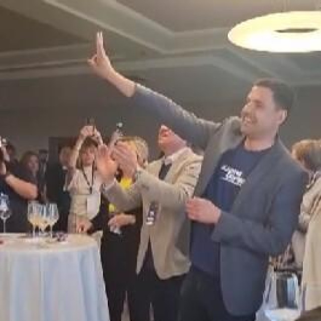 Davor Bernardić stigao u stožer u Westinu