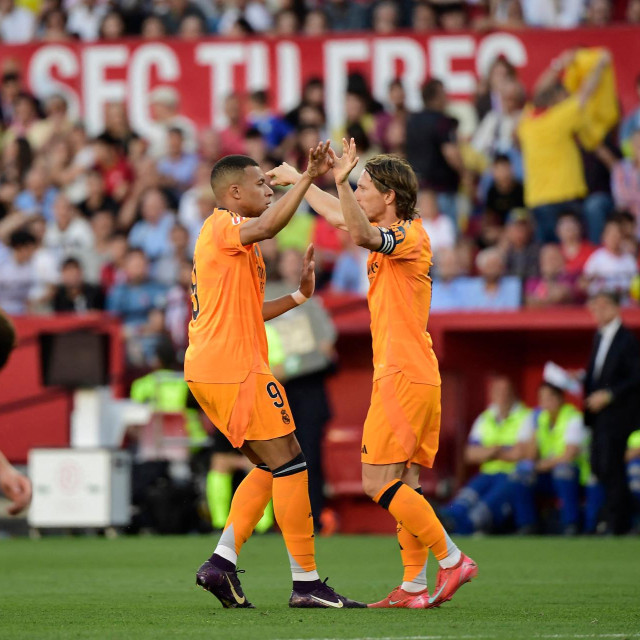 Kylian Mbappe i Luka Modrić