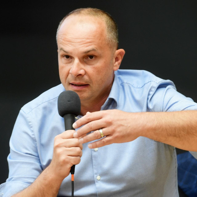  Siniša Hajdaš Dončić