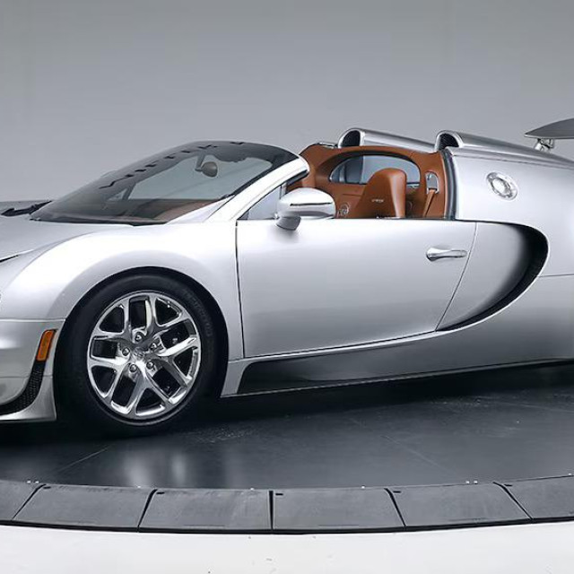 Bugatti Veyron Grand Sport Vitesse Arnolda Schwarzeneggera