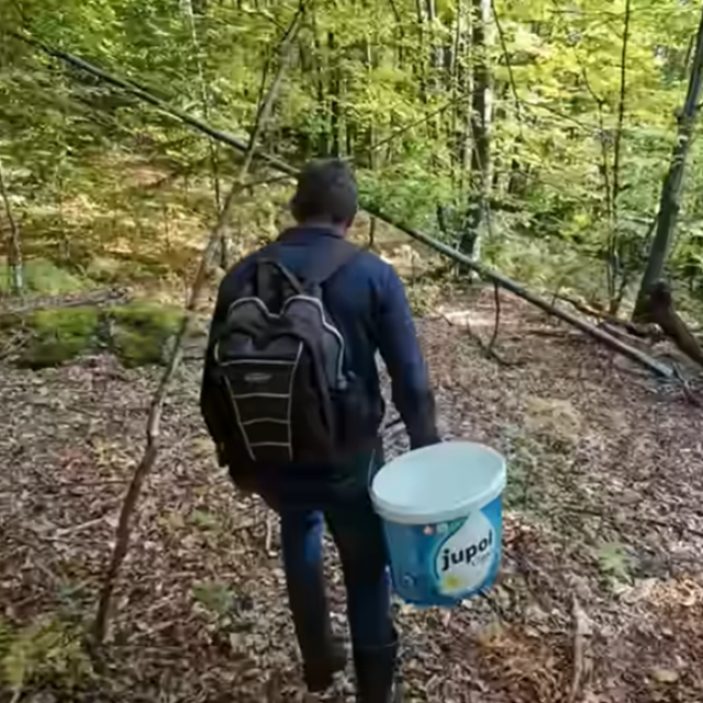Marko s kantom Jupola ide na posao