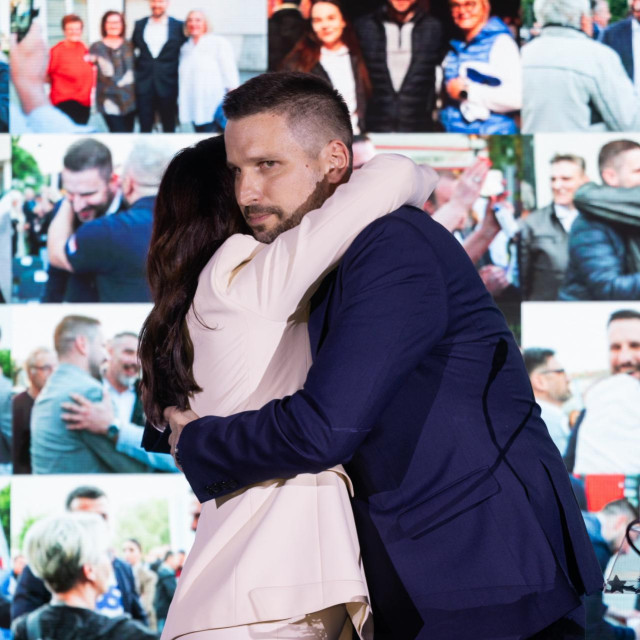 Zagrljaj s gradonačelnikom Osijeka Ivanom Radićem