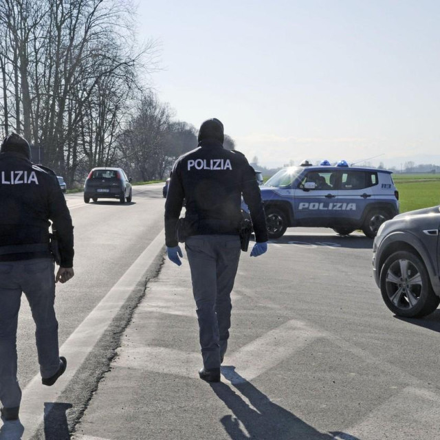 Talijanska policija, ilustracija