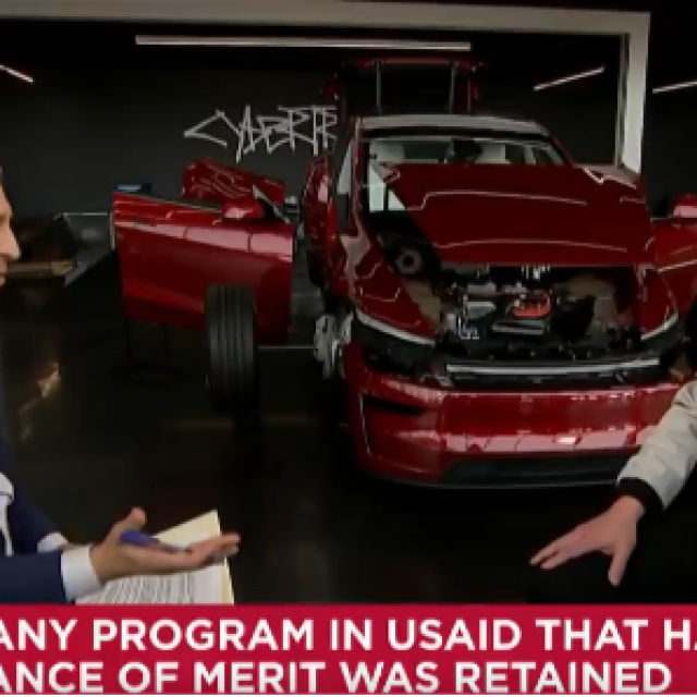 Elon Musk prilikom intervjua s novinarom CNBC-a