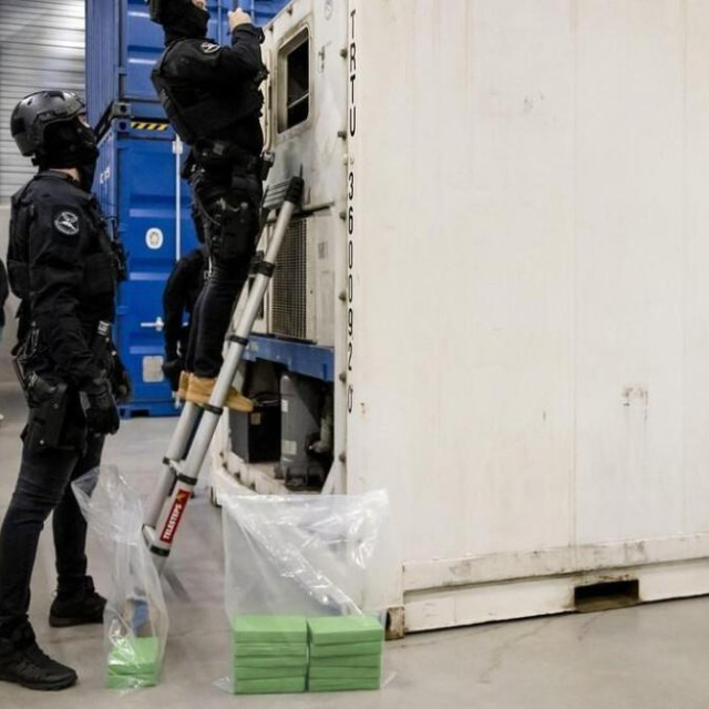 Belgijska policja u potrazi za drogom, ilustracija