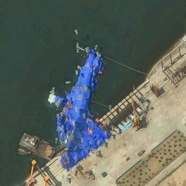 (COMBO) This combination of pictures created on May 23, 2025 shows handout satellite images courtesy of Maxar Technologies taken on (L) May 23, 2025, and (R) May 18, 2025, of a general view of a new North Korean warship at the harbor before and after its launch accident in Chongjin. North Korea has begun an investigation into the accident that occurred during the May 21, 2025, launch, state media said on May 23, 2025, assessing the damage as ”not serious”.
A major accident occurred at the launch ceremony for a new North Korean naval destroyer, state media reported on May 22, with leader Kim Jong Un calling the mishap a ”criminal act”. (Photo by Handout/Satellite image Š2025 Maxar Technologies/AFP)/RESTRICTED TO EDITORIAL USE - MANDATORY CREDIT ”AFP PHOTO/ SATELLITE IMAGE Š2025 MAXAR TECHNOLOGIES” - NO MARKETING NO ADVERTISING CAMPAIGNS - DISTRIBUTED AS A SERVICE TO CLIENTS - THE WATERMARK MAY NOT BE REMOVED/CROPPED
RESTRICTED TO EDITORIAL USE - MANDATORY CREDIT ”AFP PHOTO/ SATELLITE IMAGE Š2025 MAXAR TECHNOLOGIES” - NO MARKETING NO ADVERTISING CAMPAIGNS - DISTRIBUTED AS A SERVICE TO CLIENTS - THE WATERMARK MAY NOT BE REMOVED/CROPPED/