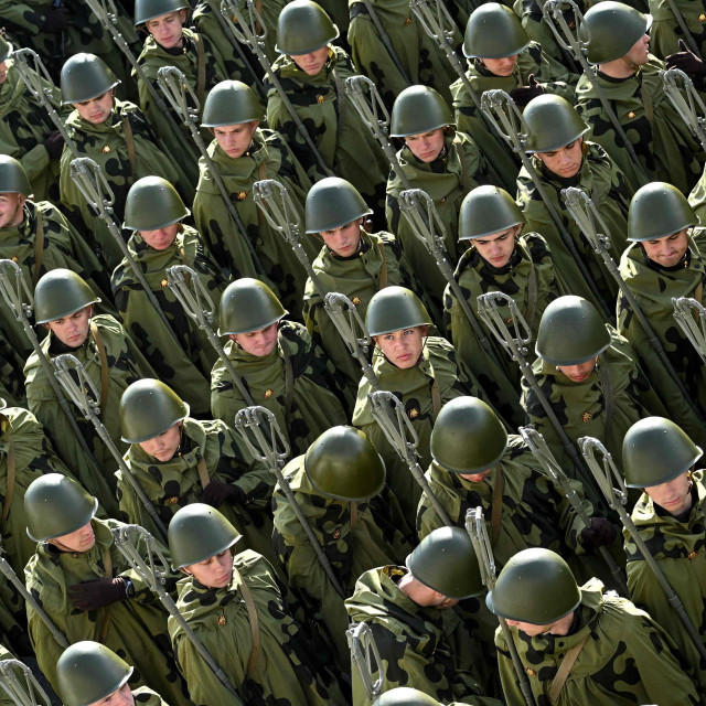 Da bi izvela napad poput spomenutog, Rusiji trebaju udarne snage koje mogu probiti najslabiji segment NATO-ove obrane