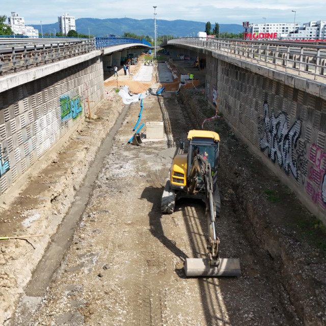 Radovi na Sarajevskoj ulici i proširenju tramvajske infrastrukture.