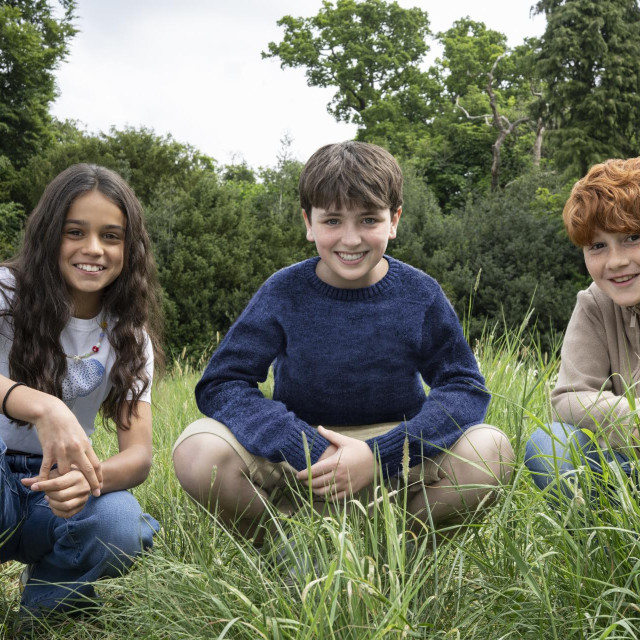 Troje talentiranih klinaca; Dominic McLaughlin (Harry), Arabella Stanton (Hermiona)i Alastair Stout (Ron)