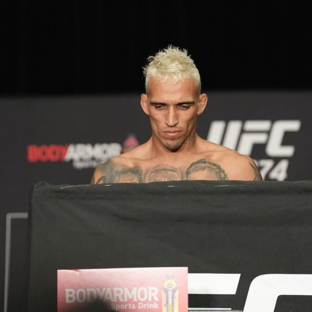 Charles Oliveira