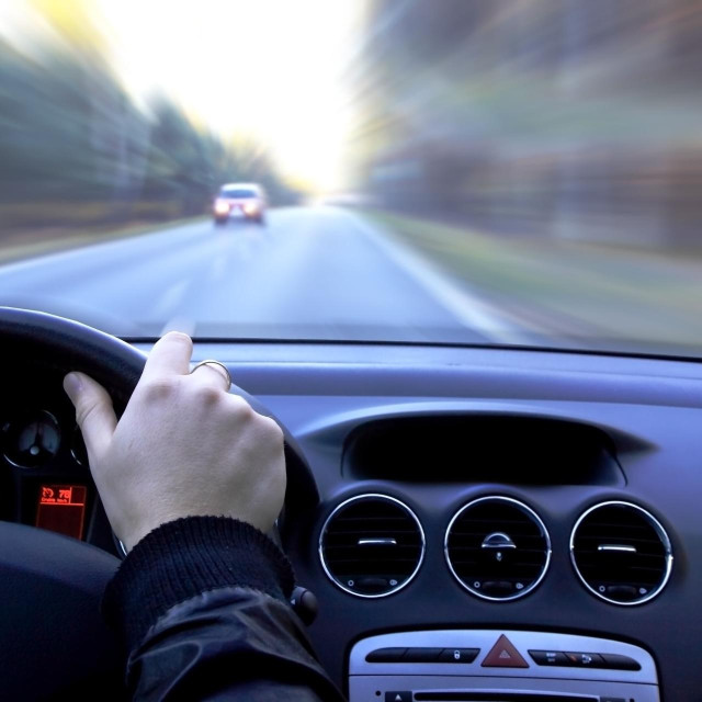 Brza vožnja, ilustracija