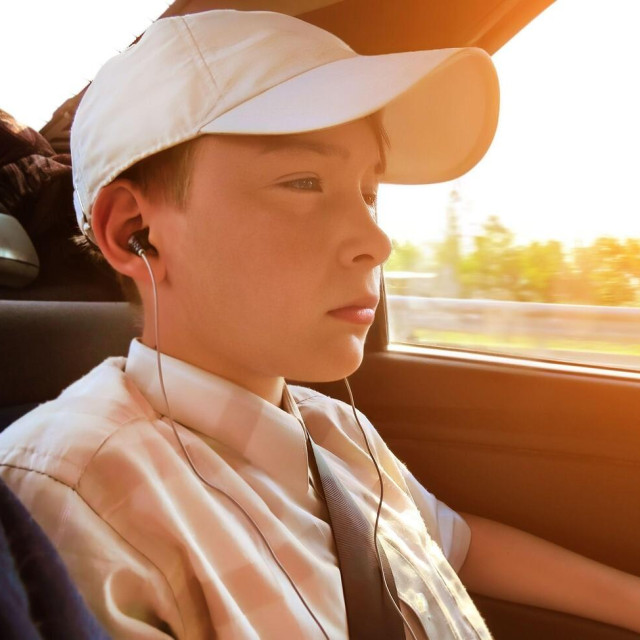 Dijete u autu, ilustracija