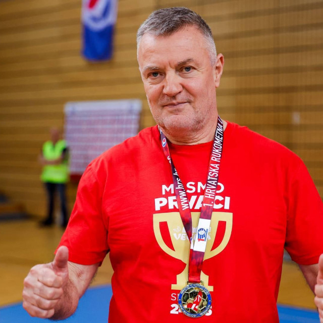 Ivica Obrvan s medaljom za prvaka Hrvatske