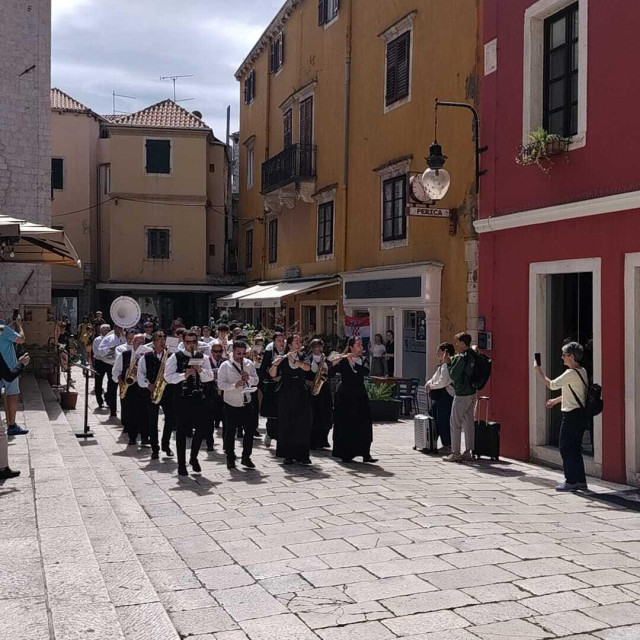 Šibenska narodna glazba, povorka za Dan državnosti