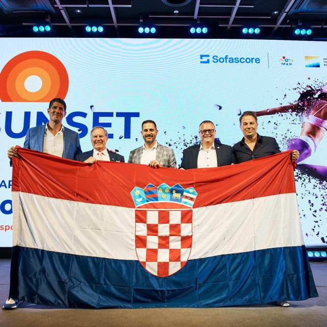 Damjan Rudež, Bill Belichick, Pete Radovich