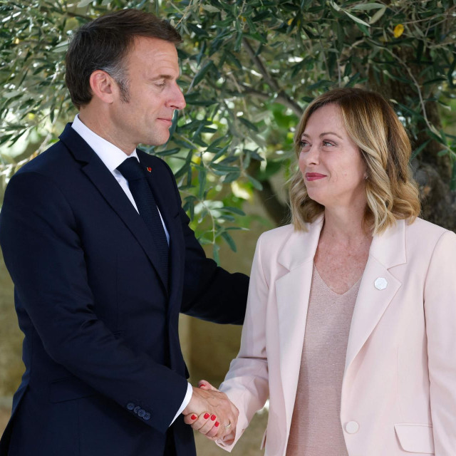Emmanuel Macron i Giorgia Meloni