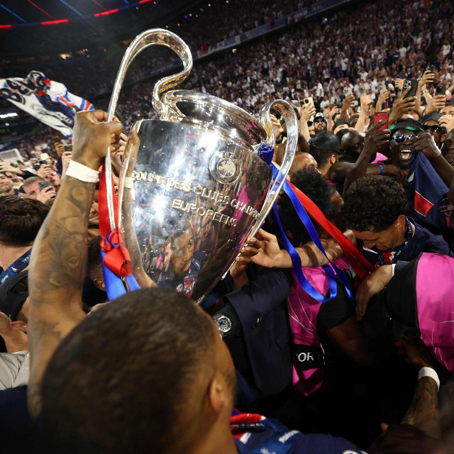 Paris Saint-Germain slavlje s navijačima