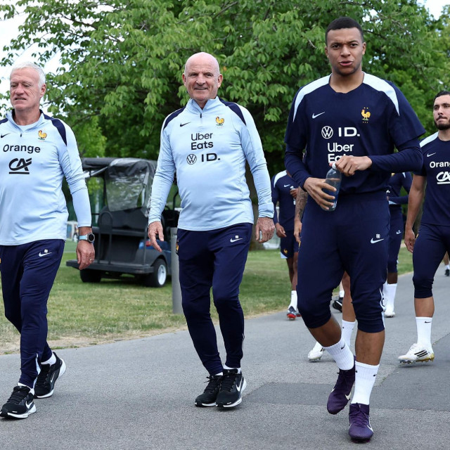 Didier Deschamps, Guy Stephan i Kylian Mbappe uoči treninga