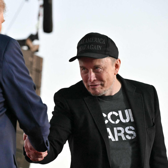 Donald Trump i Elon Musk snimljeni tijekom kampanje u listopadu