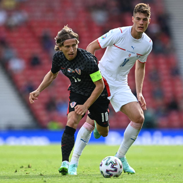 Luka Modrić i Patrik Schick u Glasgowu 2021.