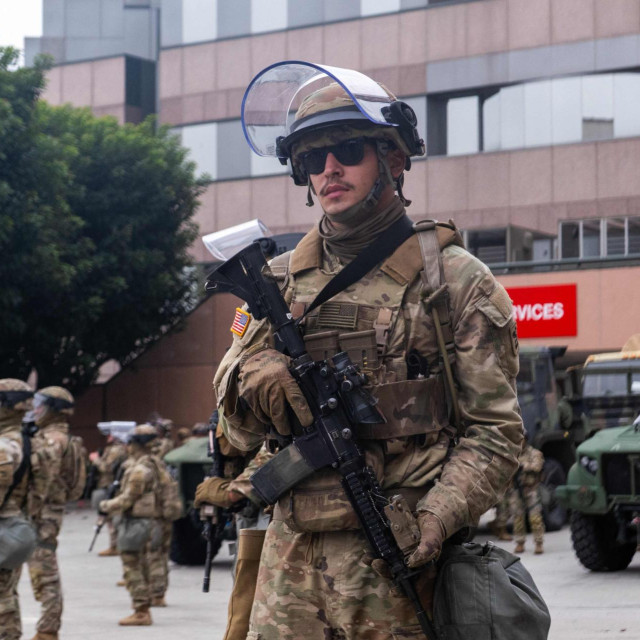 Pripadnici Nacionalne garde na ulicama Los Angelesa