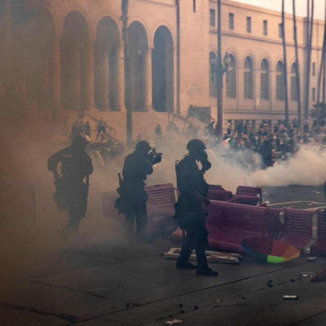 Sukobi policije i prosvjednika u Los Angelesu