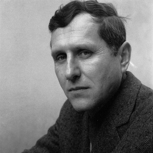 Julije Knifer