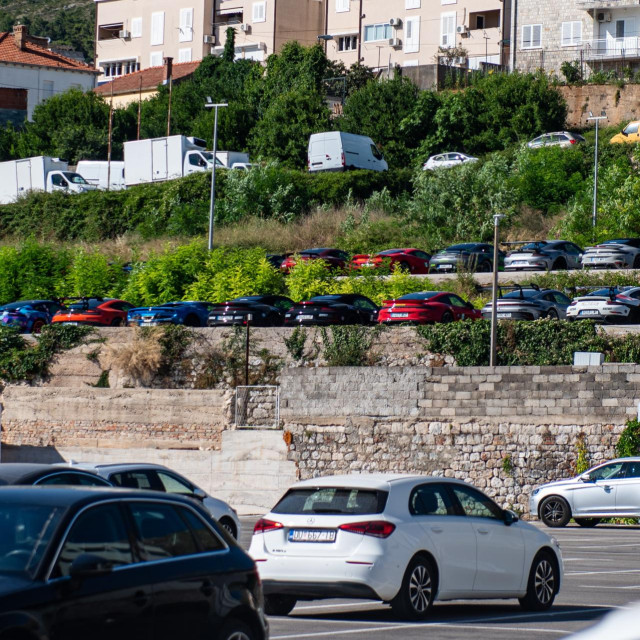 Parking u Dubrovniku, ilustracija