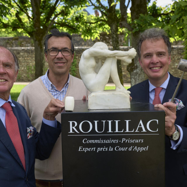 Philipe Rouillac i Aymeric Rouillac sa skulpturom