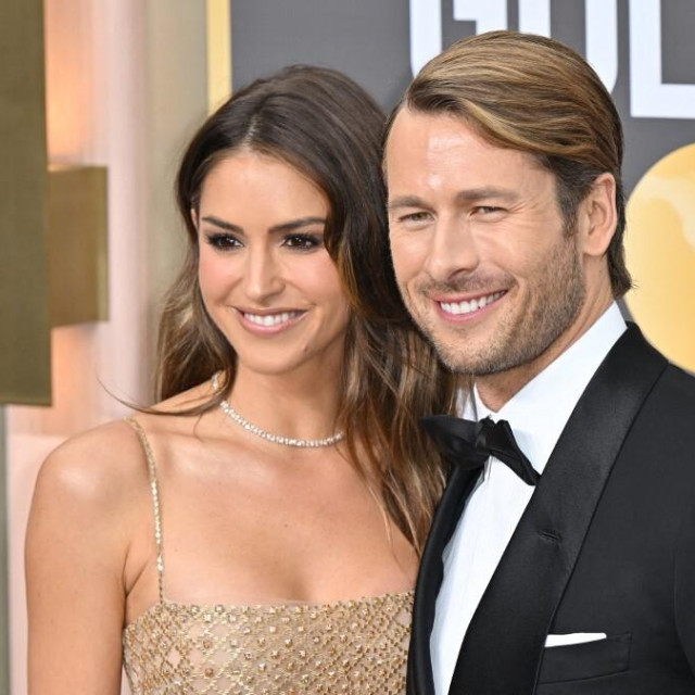 Gigi Paris i Glen Powell